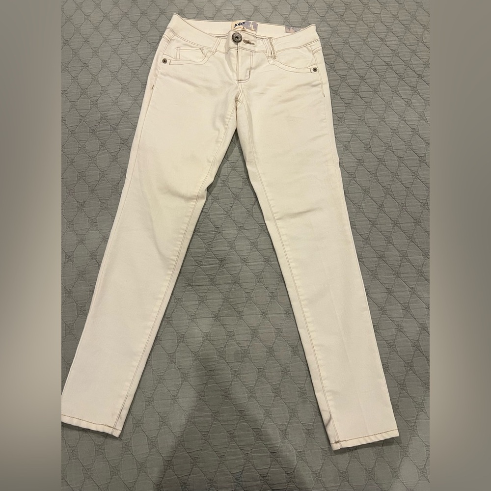 Jolt Women's Mid Rise White skinny jeans NWT size 5